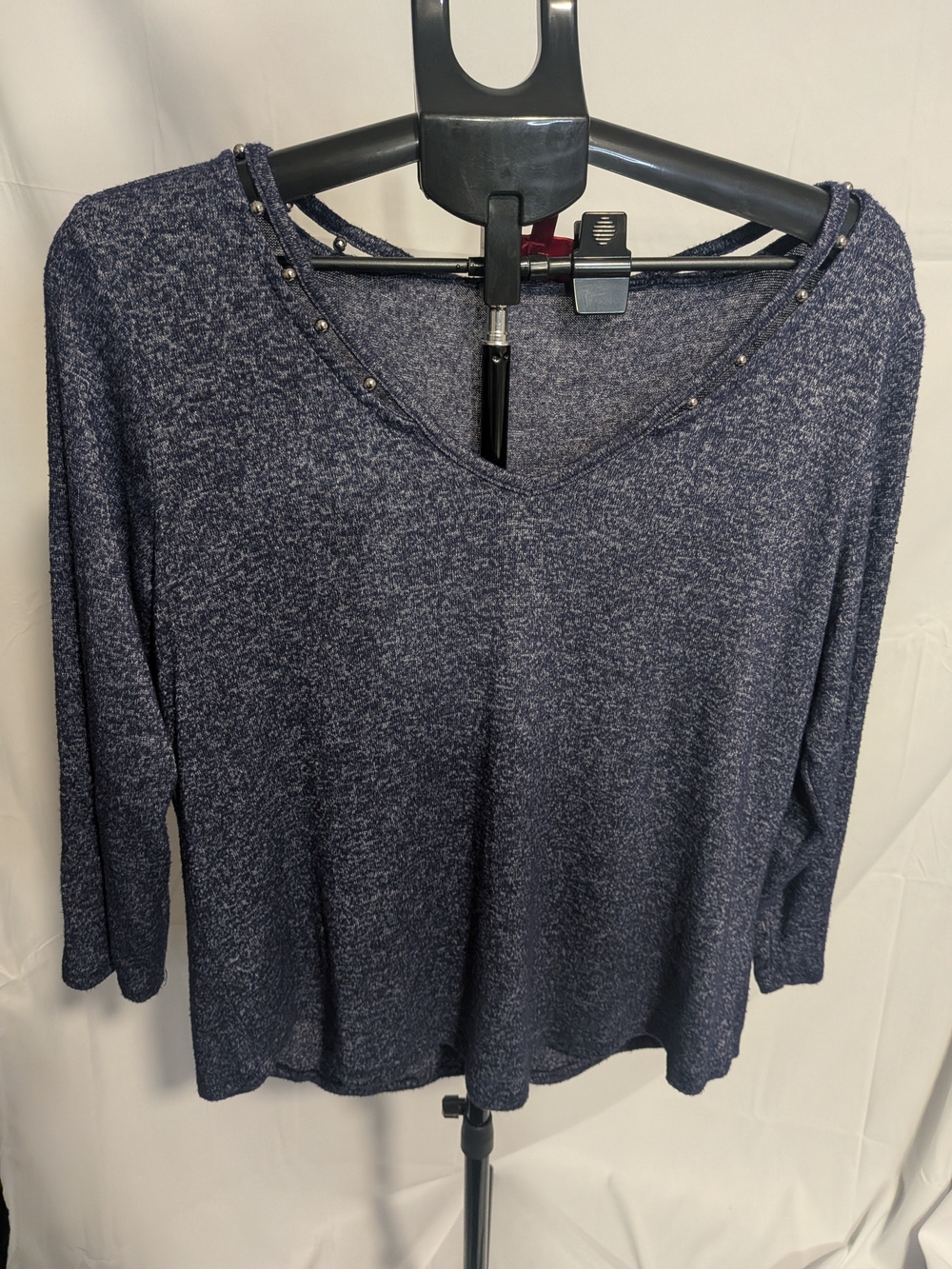 Jennifer Lopez Navy Heathered V-Neck Long Sleeve Top with Stud Trim